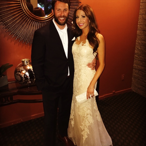 Pronovias it’s my party lace gown wedding dress beige - Picture 4 of 8